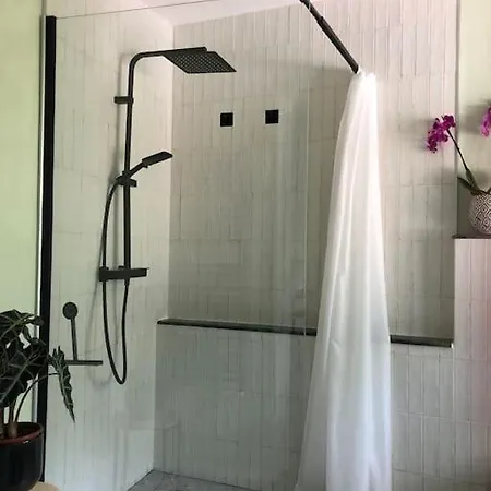 Ciao Lago: Front Row View * Oggebbio