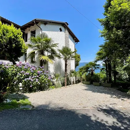 Ciao Lago: Front Row View Apartamento