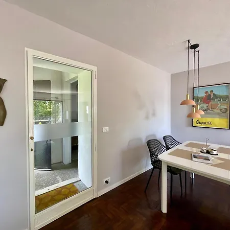 Apartamento Ciao Lago: Front Row View Oggebbio